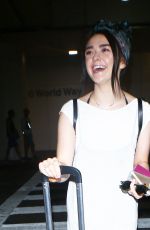 MAISISE WILLIAMS at LAX Airport in Los Angeles 09/17/2016