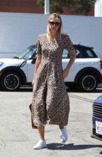 MARIA SHARAPOVA Out and About in Los Angeles 09/03/2016