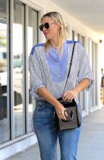 MARIA SHARAPOVA Out and About in Los Angeles  09/22/2016