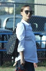 NATALIE PORTMAN Out and About in Los Angeles 09/21/2016
