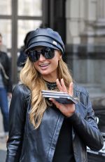 PARIS HILTON Out in Milan for Fashion Week 09/21/2016