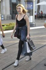 PEYTON ROI LIST Out Shopping at The Grove in Los Angeles 09/26/2016