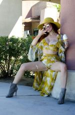 PHOEBE PRICE Enjoys a Creamy Treat at Dairy Queen in Palm Springs 09/11/2016