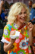 PIXIE LOTT on the Set of 