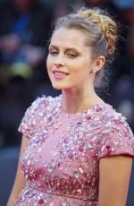 Pregnant TERESA PALMER at 