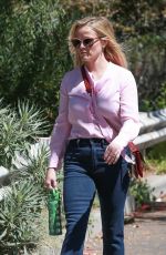 REESE WITHERSPOON Arrives at a Friend