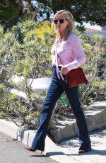 REESE WITHERSPOON Arrives at a Friend