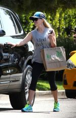 REESE WITHERSPOON Leaves Kreation Cafe in Brentwood 09/05/2016