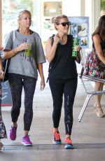 REESE WITHERSPOON Out in Los Angeles 09/21/2016