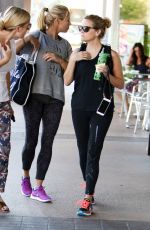REESE WITHERSPOON Out in Los Angeles 09/21/2016