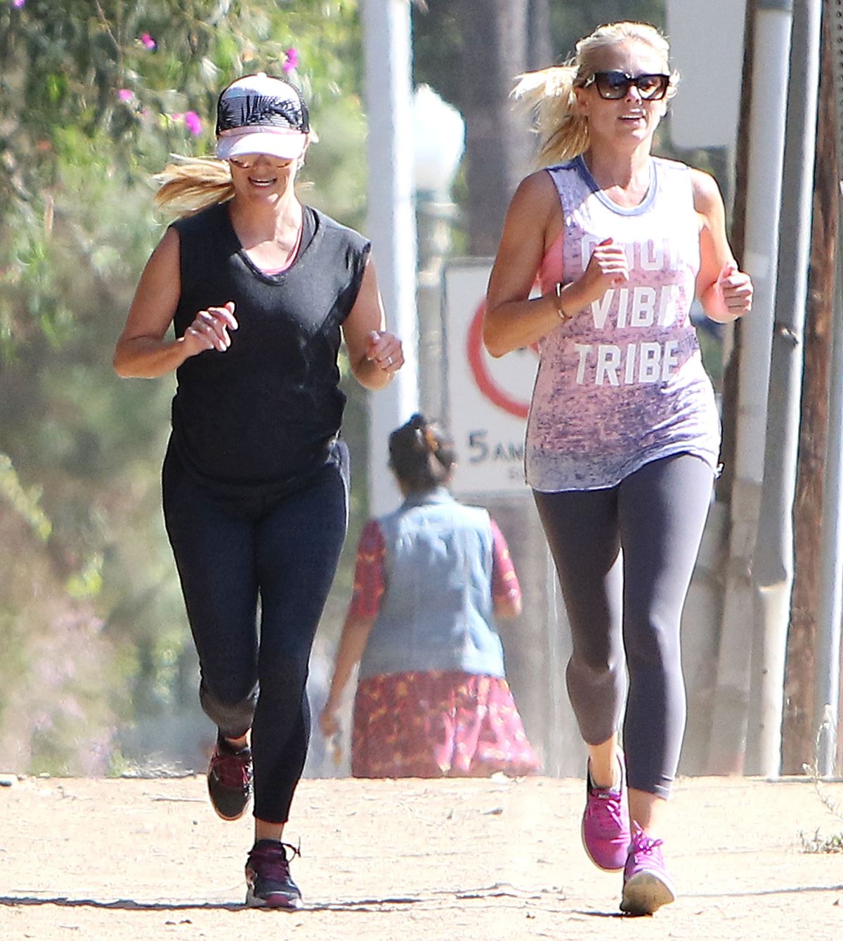 REESE WITHERSPOON Out Jogging in Brentwood 09/06/2016 – HawtCelebs