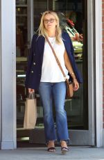 REESE WITHERSPOON Out Shopping in Brentwood 09/10/2016