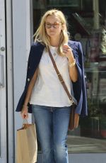 REESE WITHERSPOON Out Shopping in Brentwood 09/10/2016