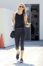 ROSIE HUNTINGTON-WHITELEY Leaves Body by Simone in West Hollywood 09/01/2016