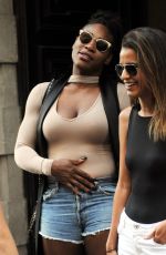SERENA WILLIAMS Out for Lunch in Milan 09/20/2016