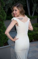 SIMONE REYES at Mercy for Animals Hidden Heroes Gala 2016 in Los Angeles 09/11/2016