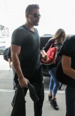 SOFIA VERGARA Arrives at LAX Airport in Los Angeles 09/19/2016