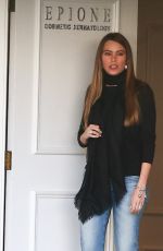 SOFIA VERGARA Leaves Epione Skin Care Clinic in Beverly Hills 08/31/2016