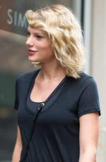 TAYLOR SWIFT Leaves a Gym in New York 09/07/2016