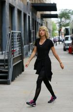 TAYLOR SWIFT Leaves a Gym in New York 09/07/2016