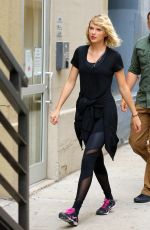 TAYLOR SWIFT Leaves a Gym in New York 09/07/2016