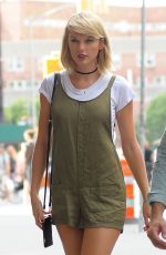 TAYLOR SWIFT Out and About in New York 08/31/2016