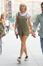 TAYLOR SWIFT Out and About in New York 08/31/2016