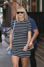 TAYLOR SWIFT Out and About in New York 09/14/2016