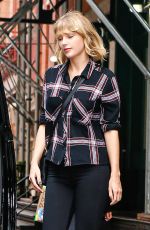 TAYLOR SWIFT Out and About in New York 09/28/2016