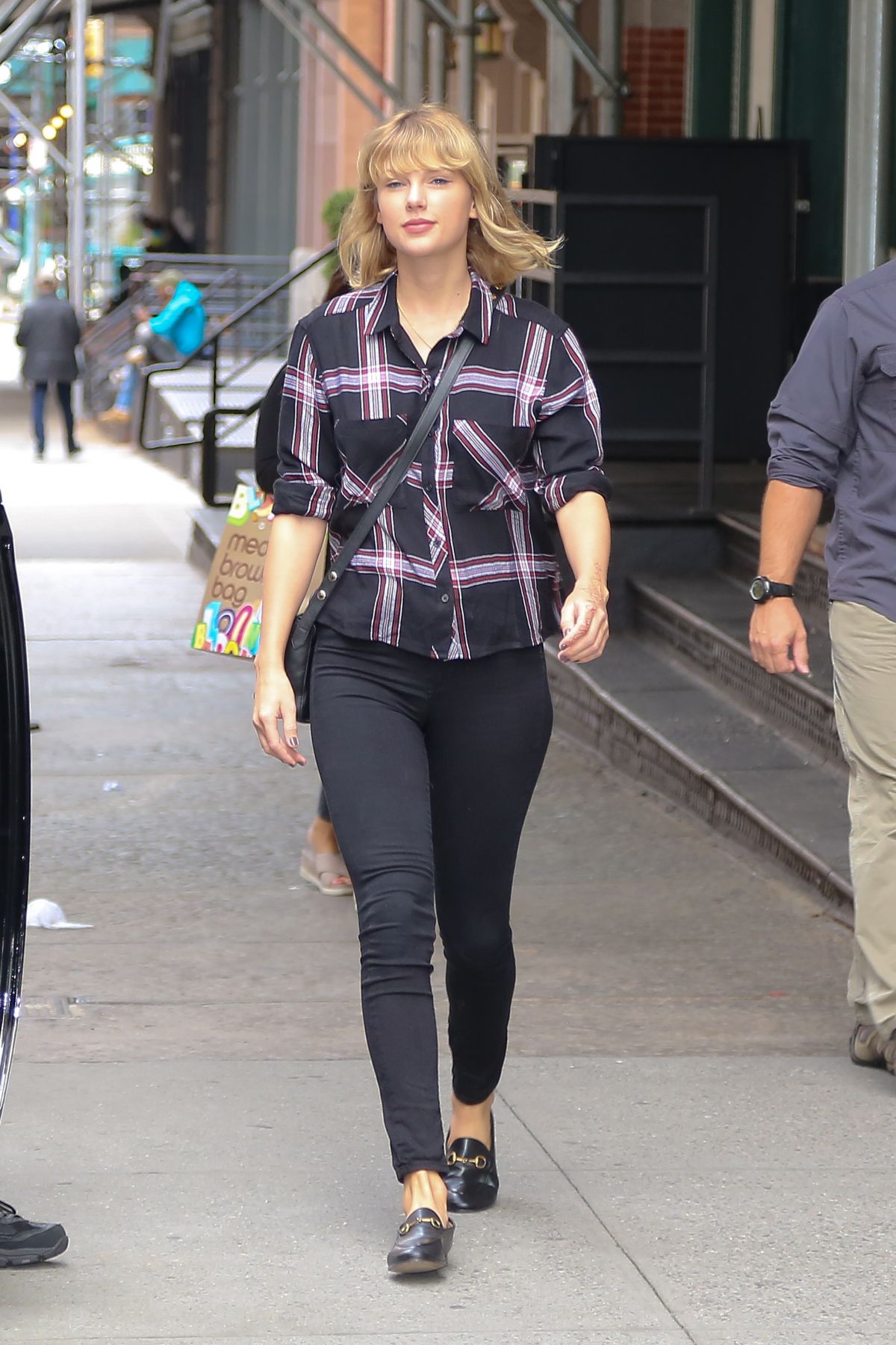 TAYLOR SWIFT Out and About in New York 09/28/2016 - HawtCelebs