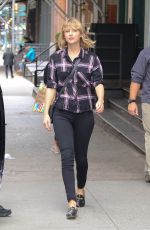 TAYLOR SWIFT Out and About in New York 09/28/2016