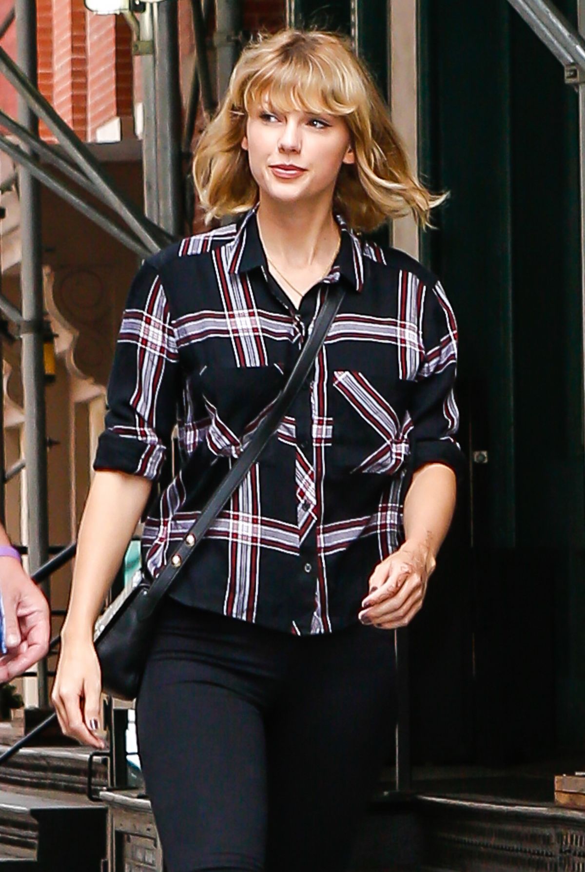 TAYLOR SWIFT Out and About in New York 09/28/2016 – HawtCelebs
