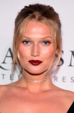 TONI GARRN at Unitas 2nd Annual Gala Against Human Trafficking in New York 09/13/2016