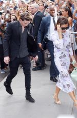 VICTORIA BECKHAM Out and About in New York 09/11/2016