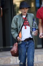WINONA RYDER House Hunting in Beverly Hills 09/09/2016