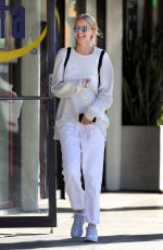 ABBY CHAMPION Leaves Cryozone Cryo-therapy in Santa Monica 10/06/2016