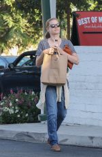 AMY ADAMS Out for Shopping Her in Los Angeles 10/04/2016