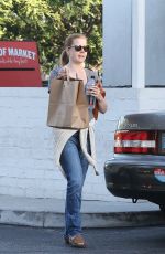 AMY ADAMS Out for Shopping Her in Los Angeles 10/04/2016