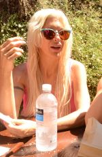 ANGELIQUE FRENCHY MORGAN Out for Lunch in Malibu 10/05/2016