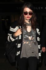 COURTNEY LOVE Arrives in Los Angeles 10/05/2016