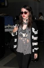 COURTNEY LOVE Arrives in Los Angeles 10/05/2016