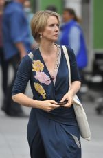 CYNTHIA NIXON on the Set of 