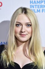 DAKOTA FANNING at 