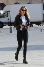 DOUTZEN KROES Out and About in Paris 10/03/2016