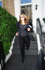ELIZABETH HURLEY Leaves Her Home in London 10/05/201