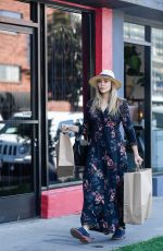 ELIZABETH OLSEN Out Shopping in Los Angeles 10/09/2016