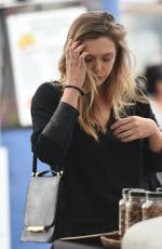 ELIZABETH OLSEN Shopping at Farmer