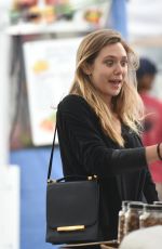 ELIZABETH OLSEN Shopping at Farmer