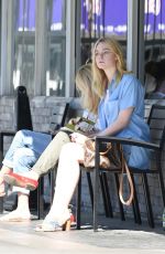 ELLE FANNING at Pinkberry Frozen Dessert Restaurants in Los Angeles 10/03/16
