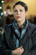 ERIN KRAKOW - Finding Father Christmas Promos